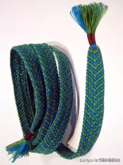 编绳技巧：有了这个编绳神器，手残党也能轻松编出好看的绳子