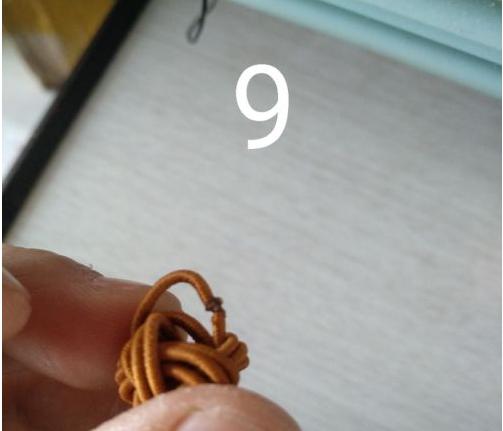 「教你编绳」线绳链常用的四瓣菠萝结的编制方法