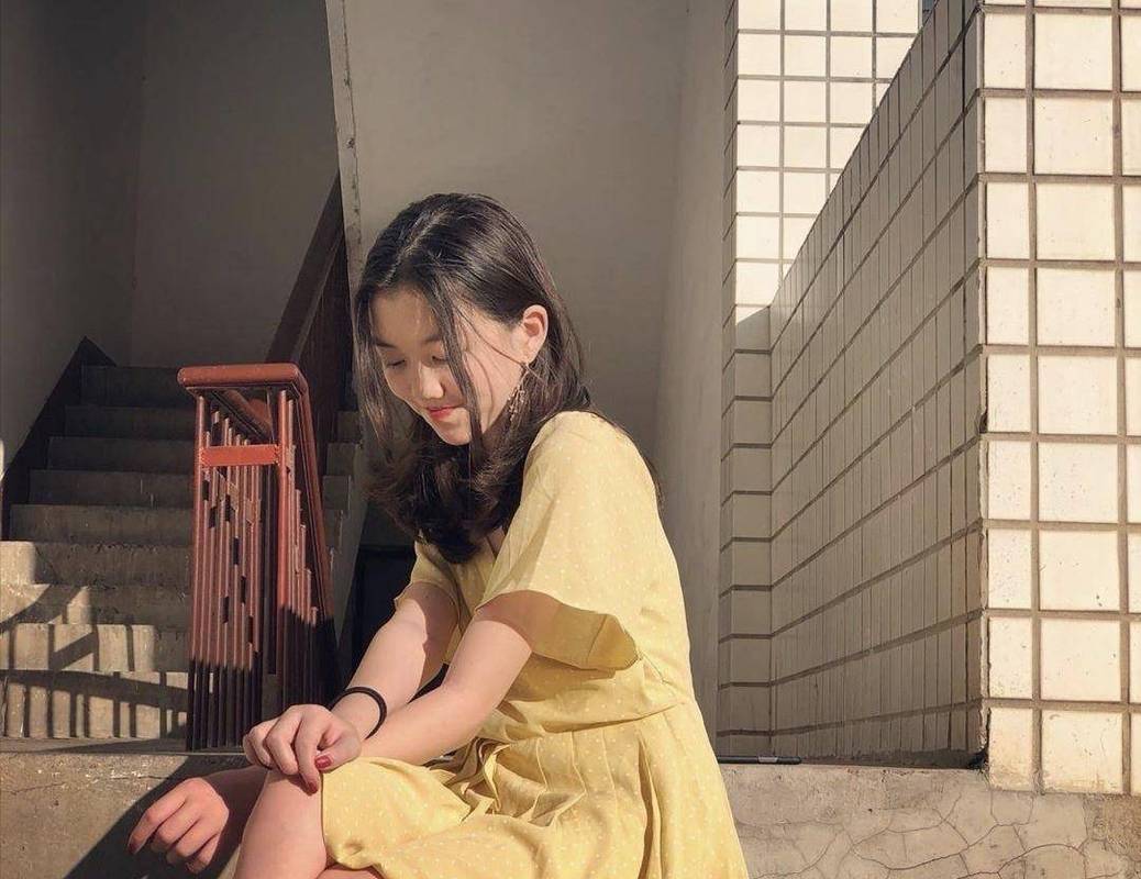 王菲女儿微博，谢霆锋本人微博,本文共（5072字）