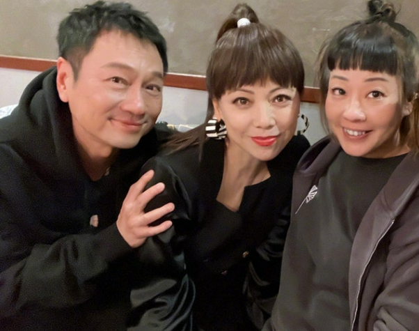 黎耀祥的老婆，周润发为什么无儿无女,本文共（2175字）