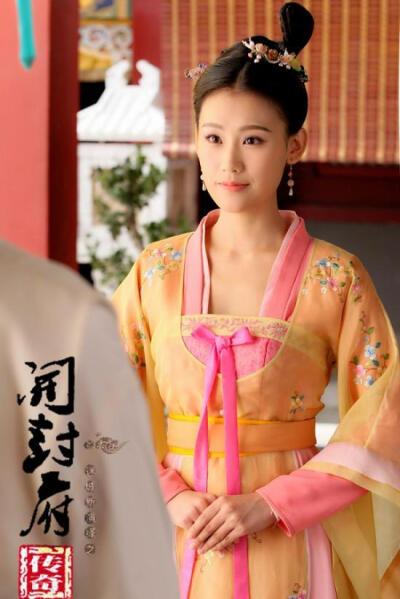 王婉中，李卉,本文共（1395字）