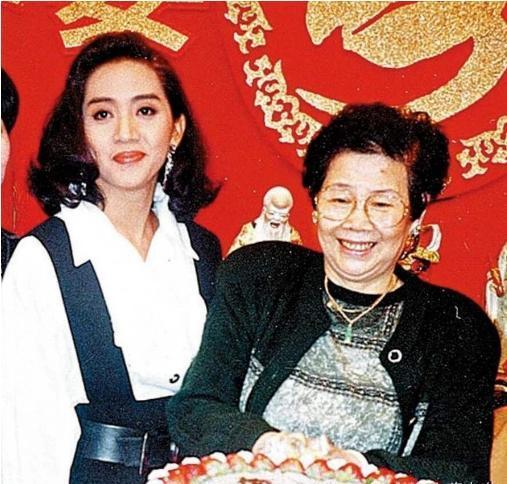 梅艳芳母亲，梅艳芳为什么没结婚会得宫颈,本文共（6373字）