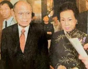霍震霆有几个老婆，霍启刚为什么娶郭晶晶的三大原因,本文共（8142字）