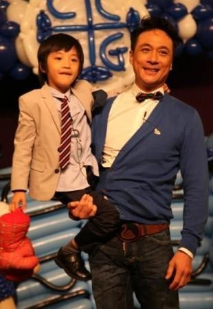 吴镇宇几个孩子，吴欣怡,本文共（461字）