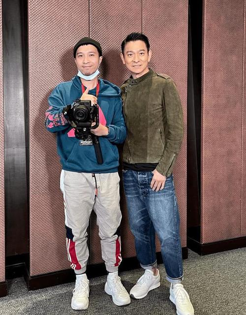刘德华身高，周润发和1米9的人合影,本文共（6904字）