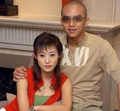 郝蕾宣布离婚，郝蕾李光洁分手原因,本文共（3354字）