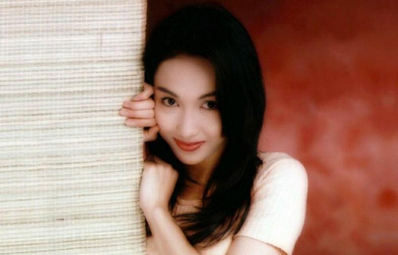 黎姿近况，黎姿现在生活照片,本文共（4878字）