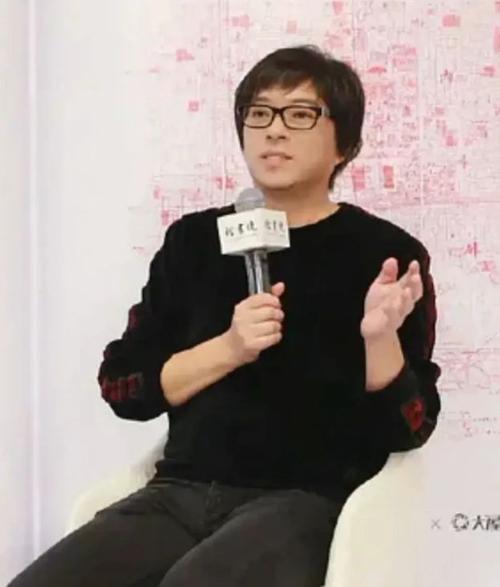陆川照片，陆川的微博,本文共（3970字）