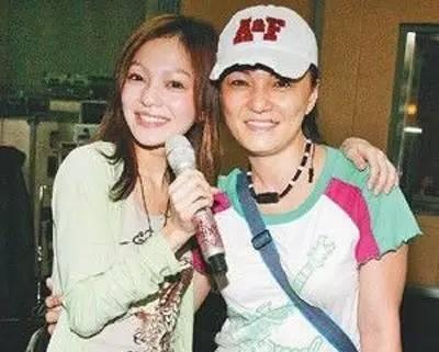 张韶涵的妈妈，姜柔伊,本文共（3717字）