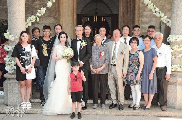 张卫健张茜孩子，张卫健的老婆张茜的照片,本文共（5283字）