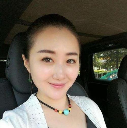 宋小宝老婆照片，宋小宝妻子,本文共（843字）