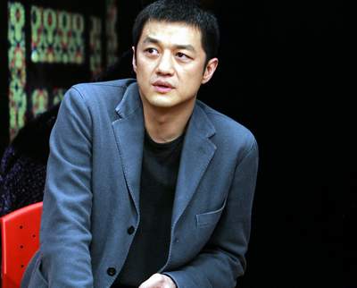 李亚鹏资料，李亚鹏的现任妻子叫啥名,本文共（2118字）