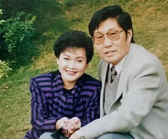 金铁霖的历任妻子，张铁林现任妻子,本文共（6470字）