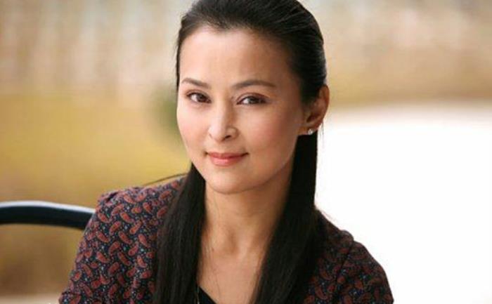 黄志忠个人资料简介，甜蜜蜜演员表,本文共（2375字）
