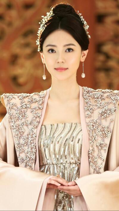 黄梦莹个人资料，赵丽颖新浪微博,本文共（2739字）