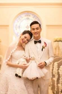 戚薇结婚照，戚薇结过几次婚跟谁结婚,本文共（1092字）