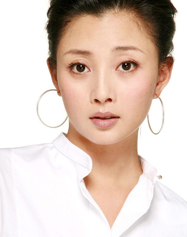 女演员樱桃，樱桃演员照片(樱桃女演员表)