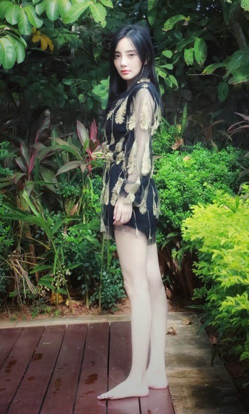李小璐身高，李小璐体重(李小璐身高真实身高体重)