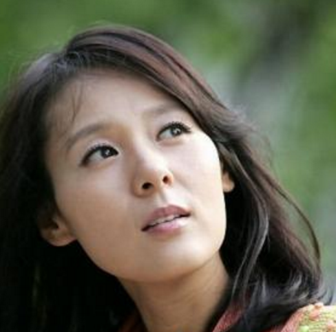 韩国女明星自杀 