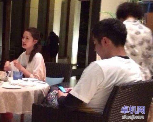 李沁金世佳，邓伦和金晨(邓伦和金晨同台)