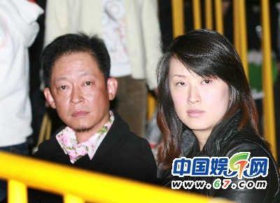 王志文的妻子，王志文妻子个人资料(王志文的妻子是干什么的)