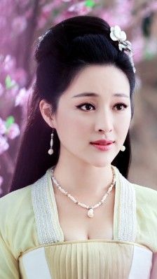 甘婷婷照片，殷桃微博
