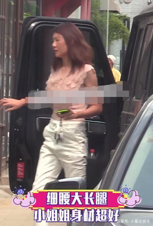 王宝强和女友冯清同框现身，王宝强(王宝强和女友冯清同框现身 视频)