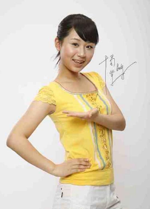 小雪的扮演者，电视剧小雪演员表简(小雪扮演者叫什么名字)