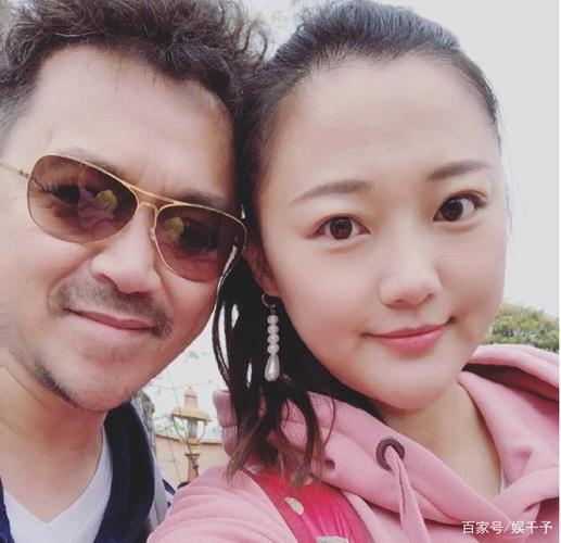 王学兵第一任老婆，王学兵的老婆照(王学兵几个老婆)