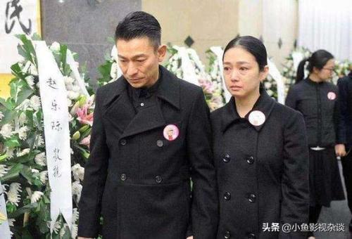 刘德华朱丽倩结婚照，刘德华老婆朱(朱丽倩是什么时候与刘德华结的婚?)