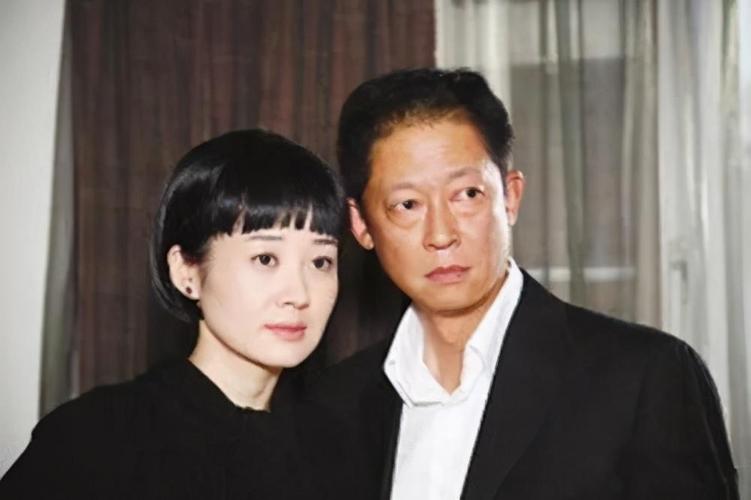 陈坚红，王志文现任妻子图片(王志文陈坚红的爱情故事)