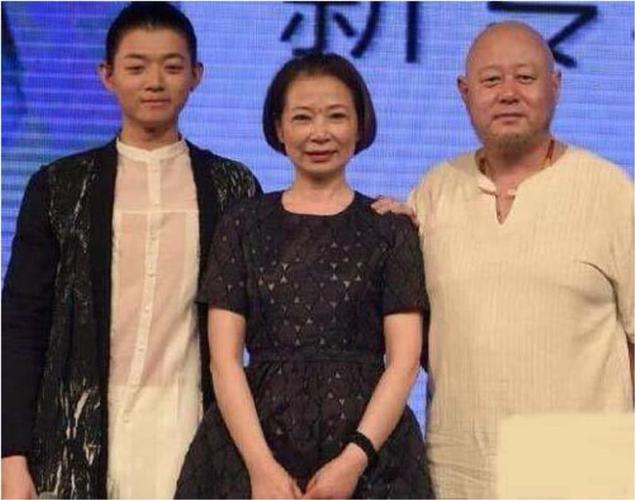 霍尊妈妈，母守呗(霍尊 妈宝)
