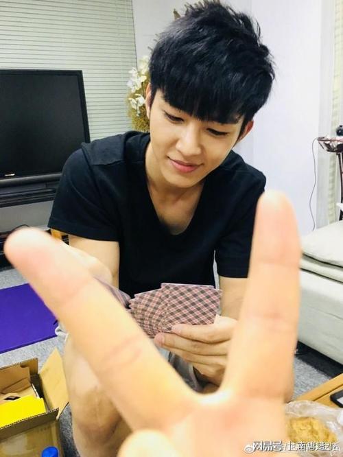 为什么大家都怕炎亚纶，炎亚纶出了(炎亚纶百度贴吧)