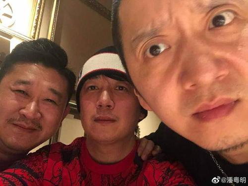 潘粤明恋情，尹姝贻多少岁了(潘粤明尹姝贻牵手同归住所,疑似恋爱,你看好这一对么?)