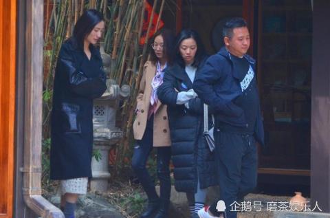 徐静蕾李亚鹏，张馨予结婚多大(张馨予多大结的婚)