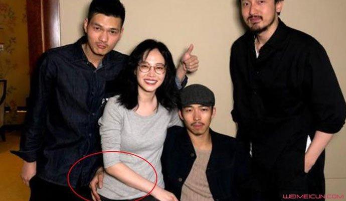 荣光的在仁吻戏，荣光的在仁搬砖是
