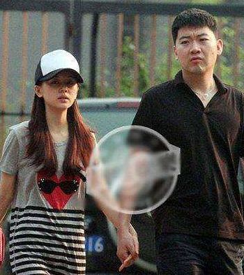 王子文的儿到底是谁生的，王子文和(王子文给谁生的)