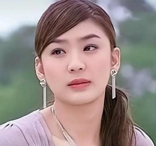 曝林心如择偶标准，林心如离了婚官(林心如一婚对象是谁)