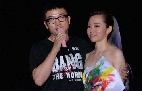 冯轲求婚张靓颖，张靓颖演唱会求婚(冯轲和张靓颖什么时候离的婚)