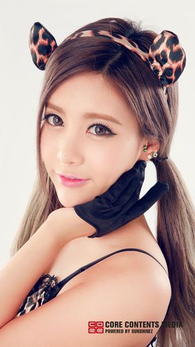 李居丽，文彩元微博