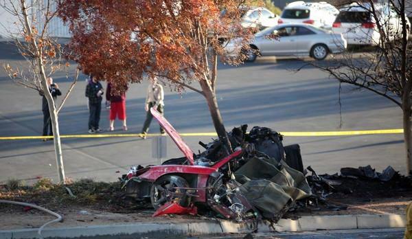 保罗沃克死了吗，科比遗骨照片原图(保罗沃克死亡毁容照片)