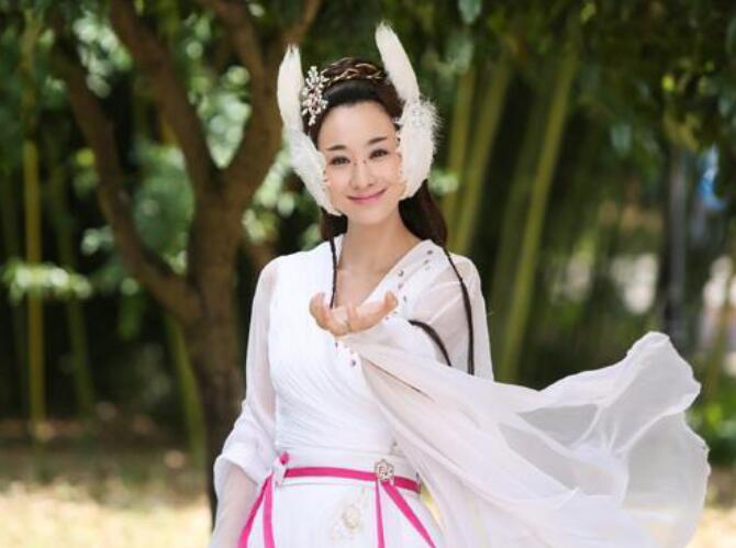 穆婷婷怎么不演戏了红不起来(穆婷婷为什么不演戏了)