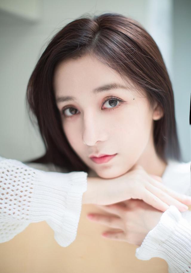 演员景瓷多大了(演青瓷的演员)