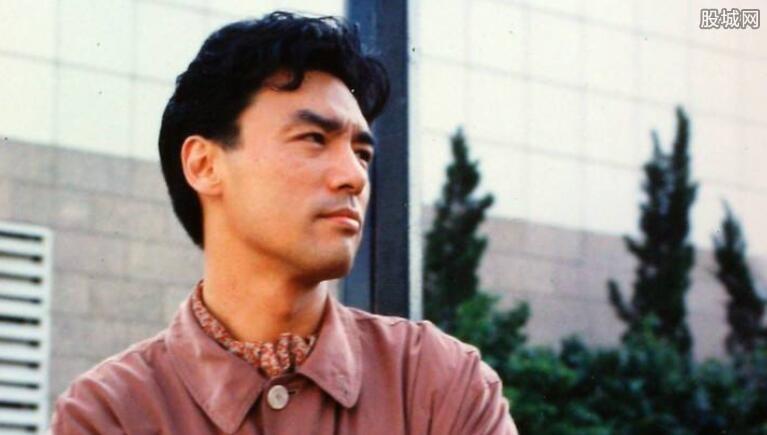 钟镇涛为什么破产，为什么钟镇涛叫(钟镇涛出了什么事)