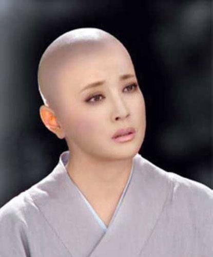芳飞美女剃光头视频