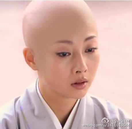 芳飞美女剃光头视频