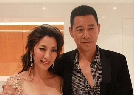 张丰毅老婆霍凡为什么不生孩子？张丰毅肌肉(张丰毅第二任妻子霍凡婚史)