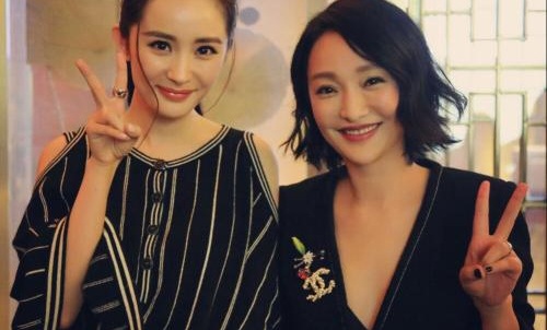 杨幂微博小号疑似曝光引网友热议(杨幂小号信息量巨大)