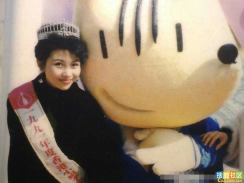 蔡少芬晒17岁泳装旧照多图(蔡少芬 泳装)