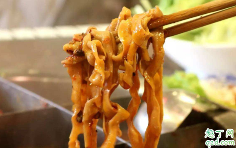 鸭肠为什么是黄的(鸭肠表面黄黄的能吃吗)
